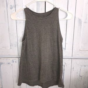 Gray tank top